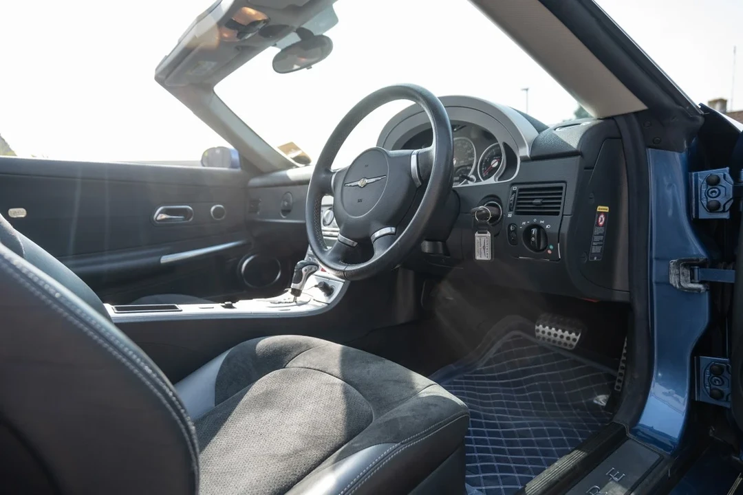 2006 Chrysler Crossfire - Image 30 of 31