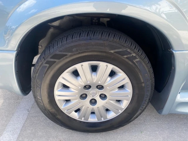 2006 Chrysler Town & Country - Image 20 of 21