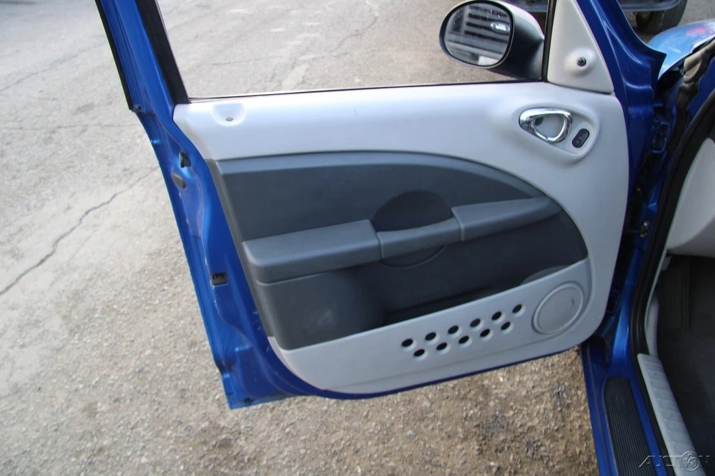 2006 Chrysler PT Cruiser - Image 11 of 21