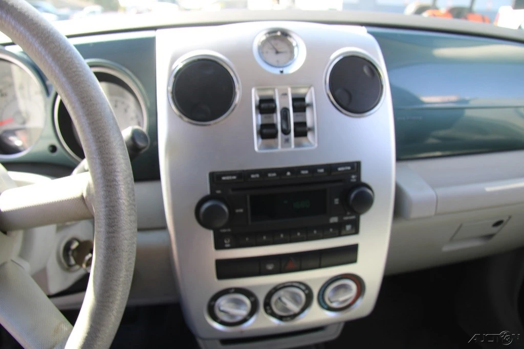 2006 Chrysler PT Cruiser - Image 19 of 21