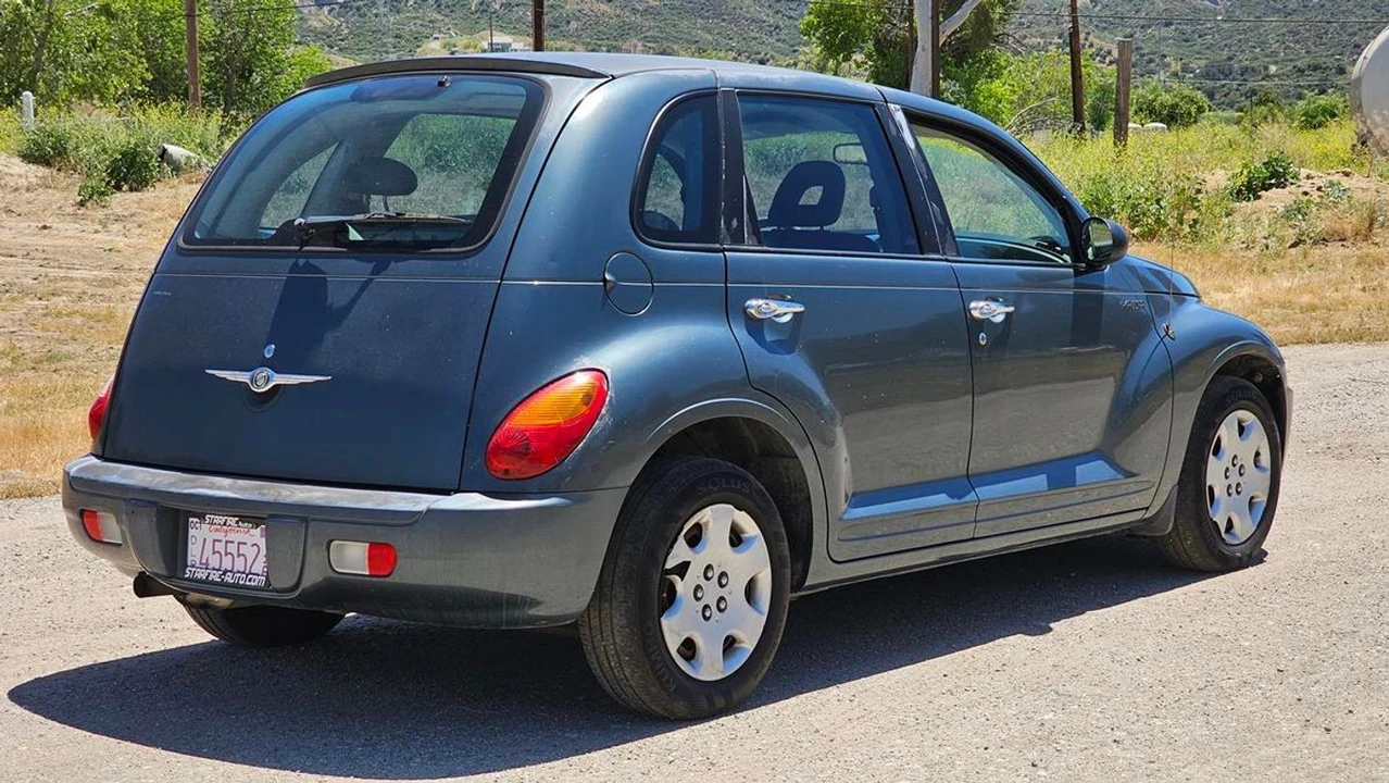 2006 Chrysler PT Cruiser - Image 10 of 21