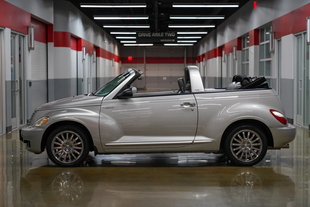 2006 Chrysler PT Cruiser - Image 2 of 31