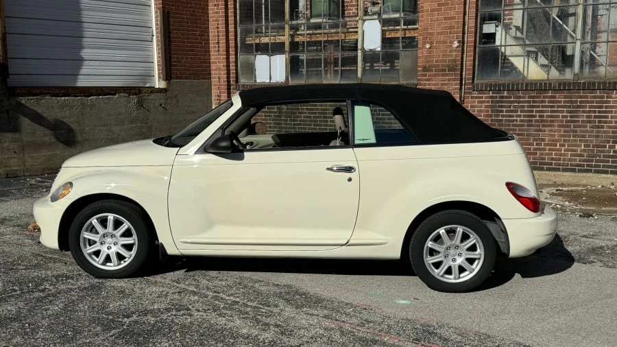2006 Chrysler PT Cruiser - Image 2 of 9