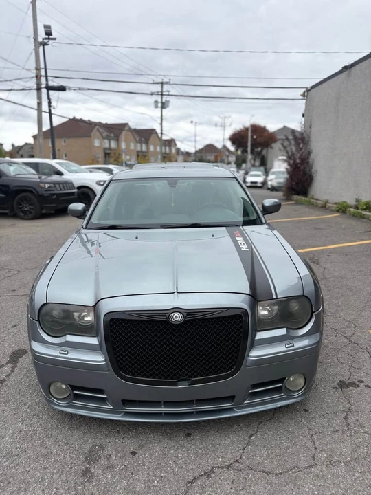 2006 Chrysler 300 (2005-2023) - Image 10 of 17