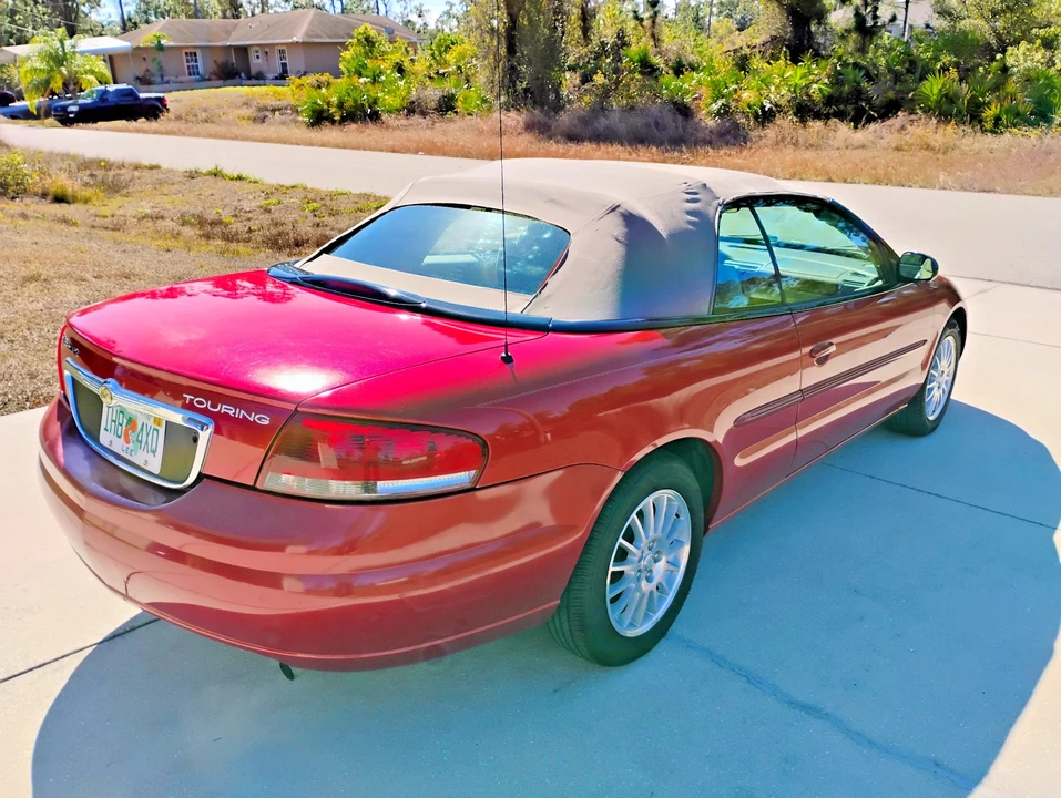 2006 Chrysler Sebring - Image 10 of 20