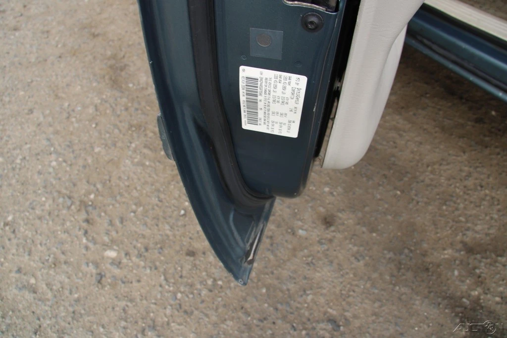 2006 Chrysler Town & Country - Image 10 of 21