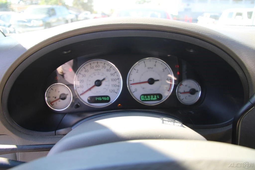 2006 Chrysler Town & Country - Image 15 of 21