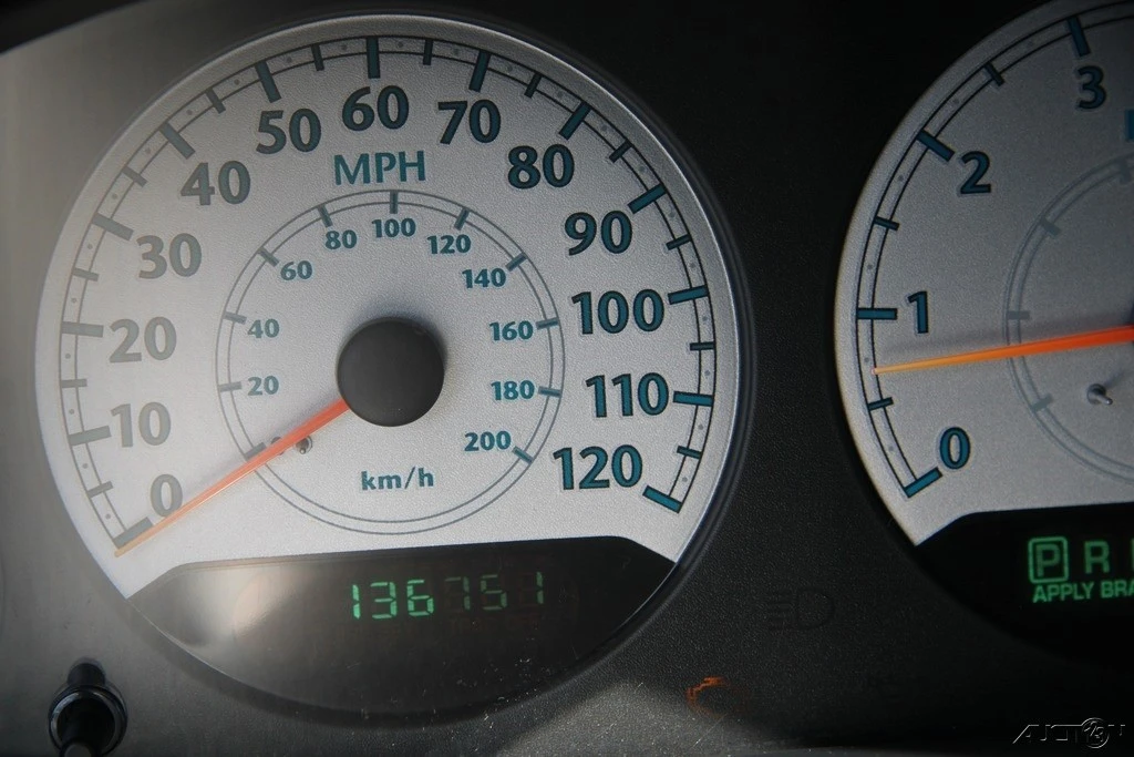 2006 Chrysler Town & Country - Image 17 of 21