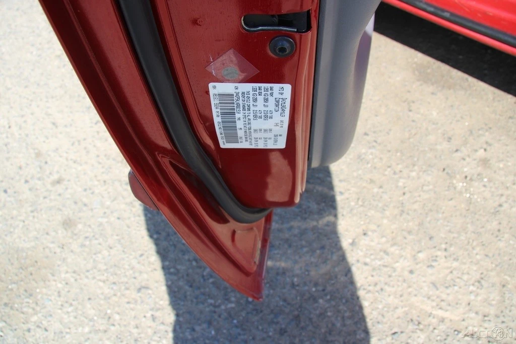 2006 Chrysler Town & Country - Image 12 of 21