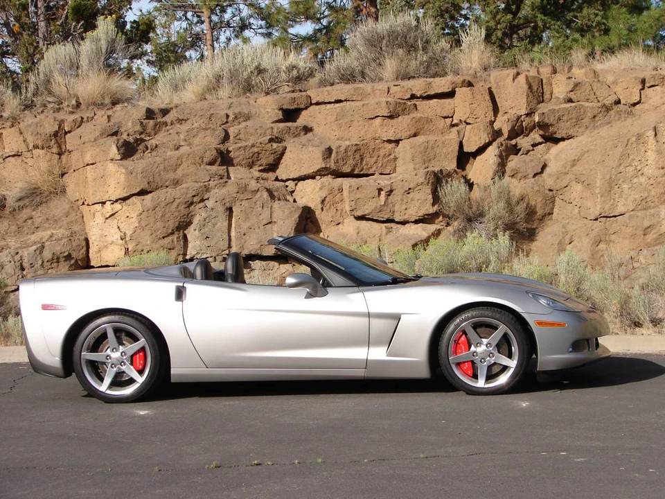 2006 Chevrolet Corvette C6 - Image 2 of 24