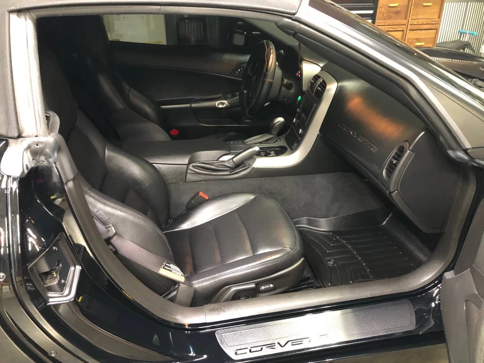 2006 Chevrolet Corvette C6 - Image 12 of 17