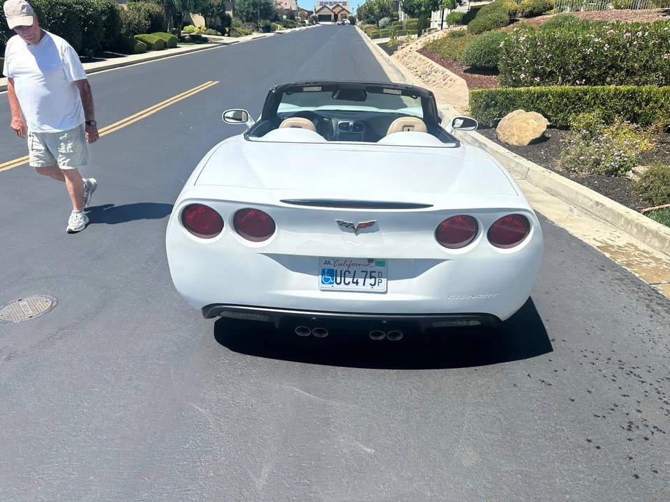 2006 Chevrolet Corvette C6 - Image 2 of 14