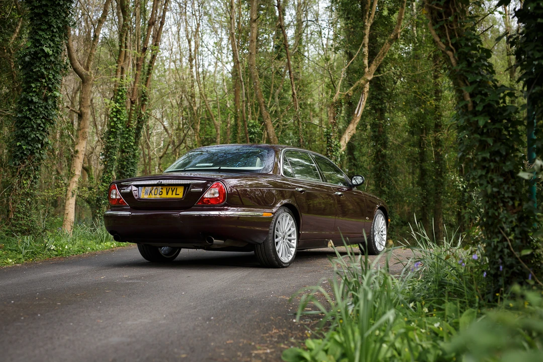 2006 Daimler - Image 4 of 31