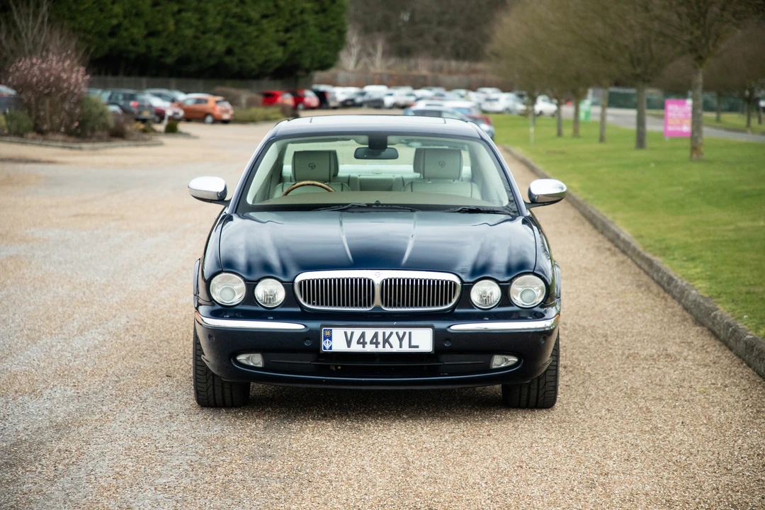 2006 Daimler - Image 3 of 31