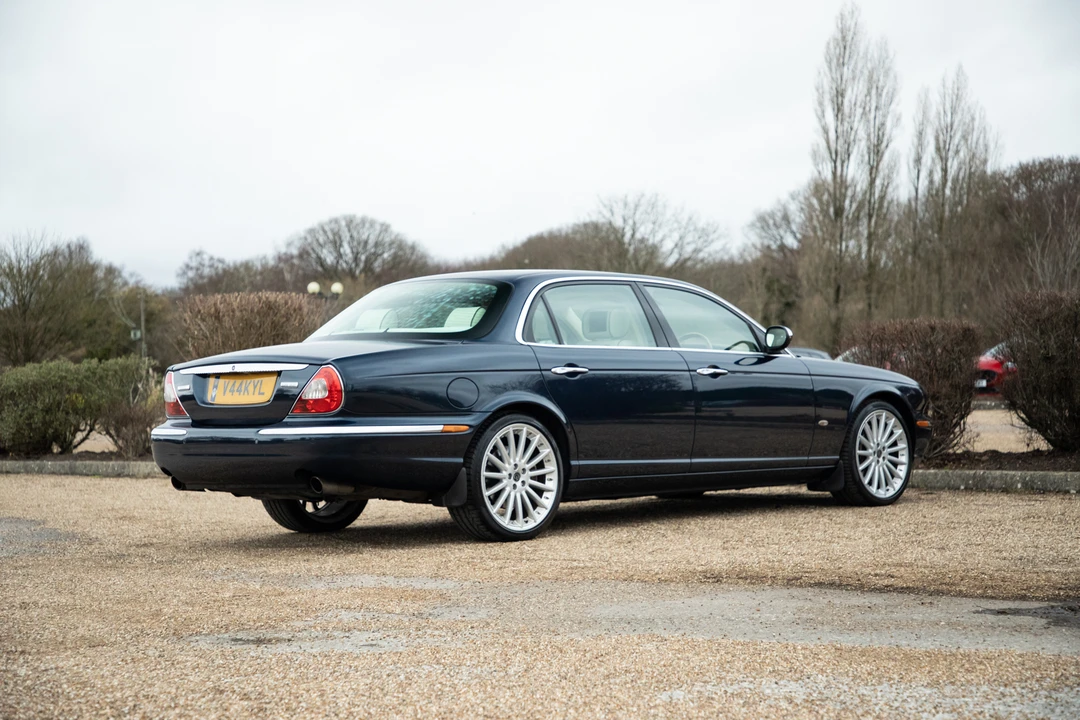 2006 Daimler - Image 14 of 31