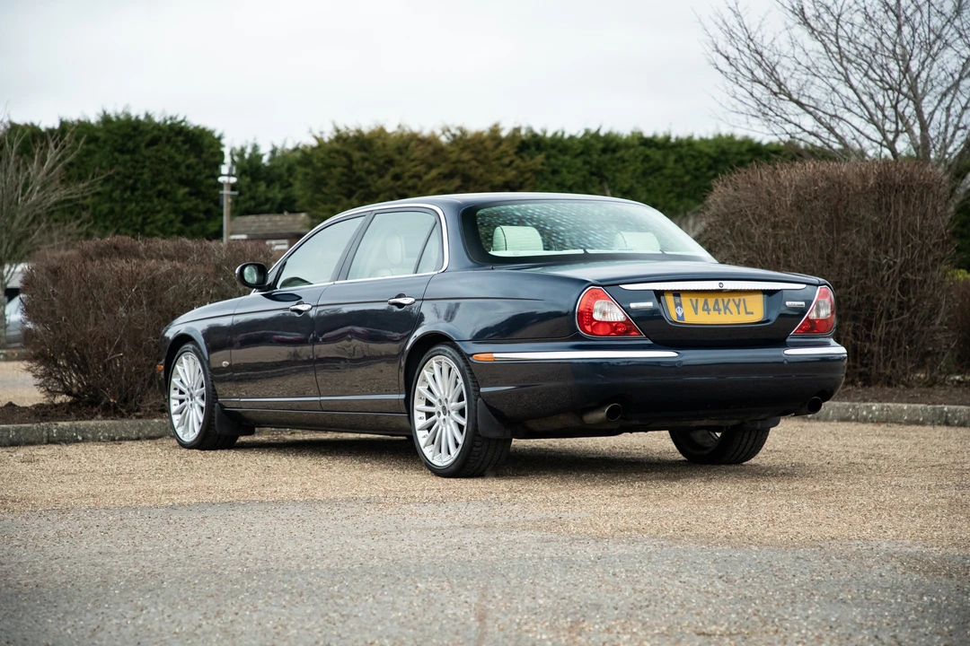 2006 Daimler - Image 8 of 31