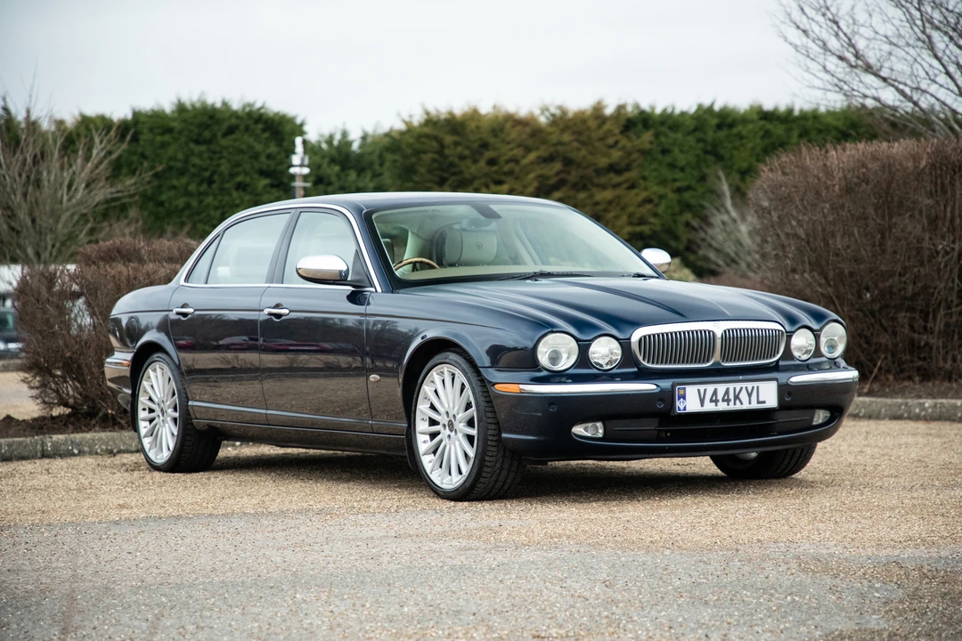 2006 Daimler - Image 2 of 31