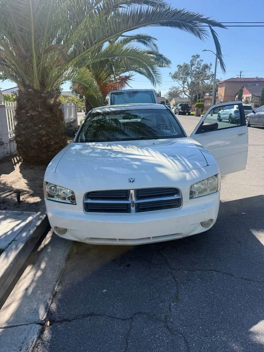 2006 Dodge Charger 6th Gen - Image 2 of 5