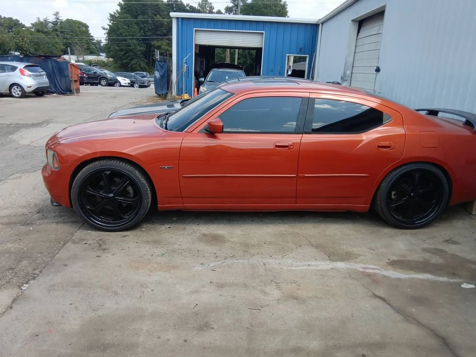 2006 Dodge Charger 6th Gen - Image 6 of 11