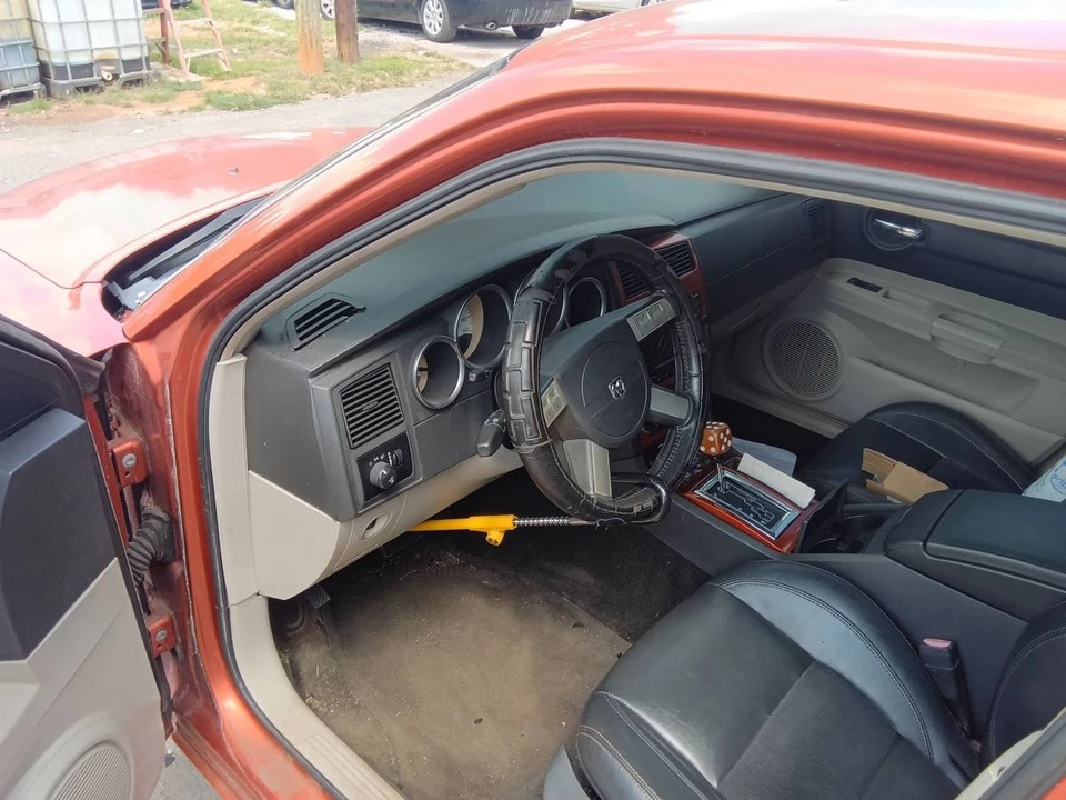 2006 Dodge Charger 6th Gen - Image 3 of 11