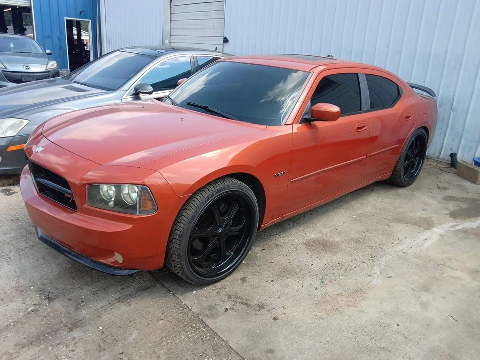 2006 Dodge Charger 6th Gen - Image 9 of 11