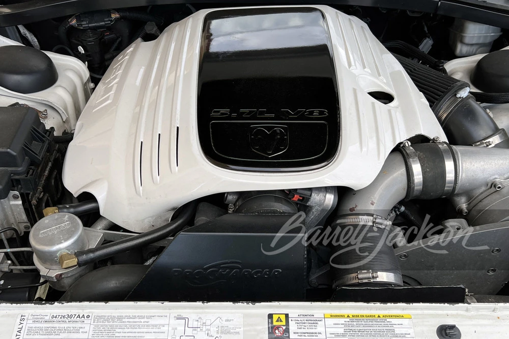 2006 Dodge Magnum 2nd Gen Wagon - Image 2 of 16