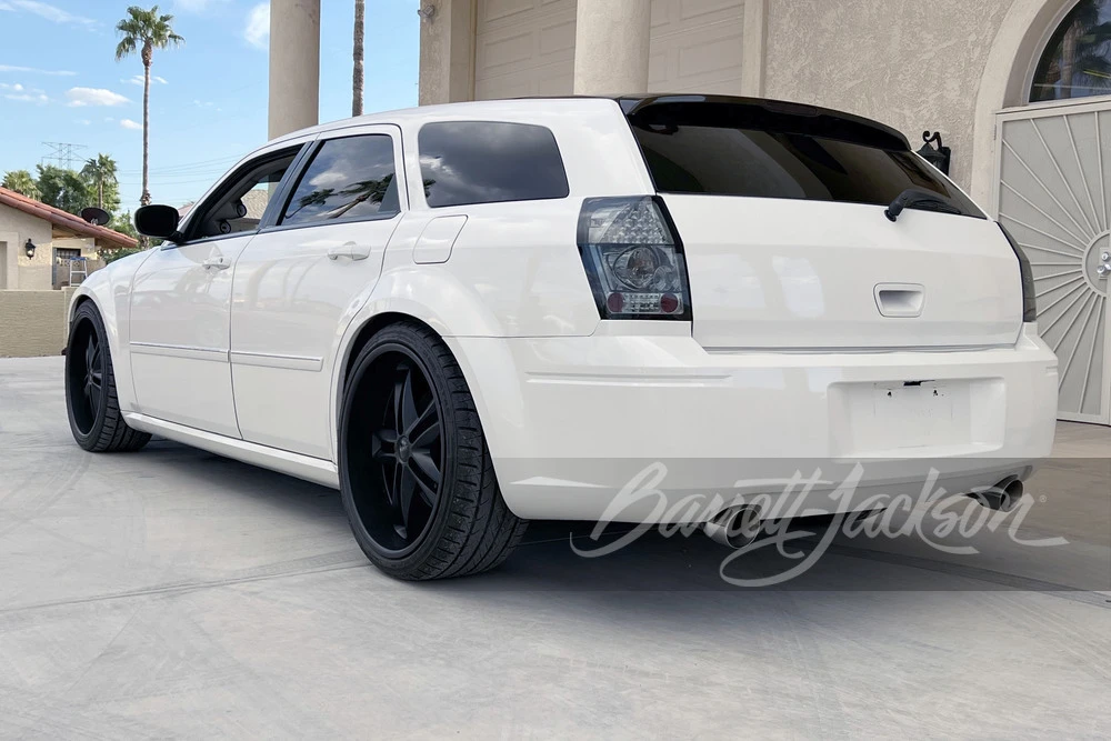 2006 Dodge Magnum 2nd Gen Wagon - Image 14 of 16