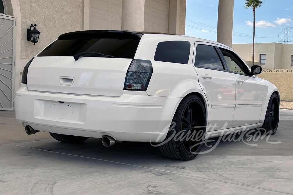 2006 Dodge Magnum 2nd Gen Wagon - Image 15 of 16