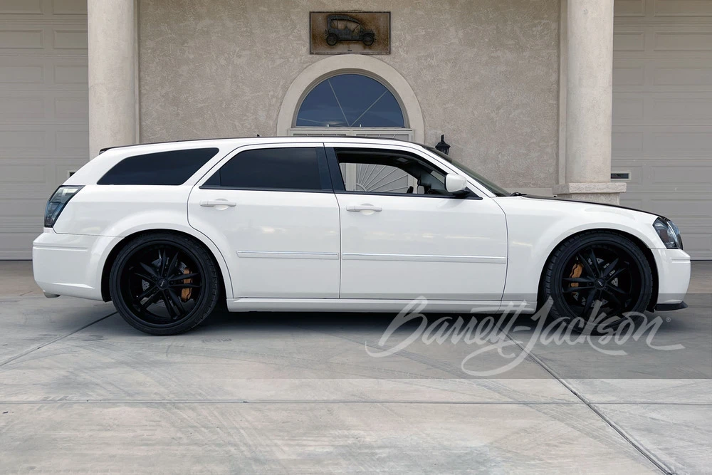 2006 Dodge Magnum 2nd Gen Wagon - Image 16 of 16
