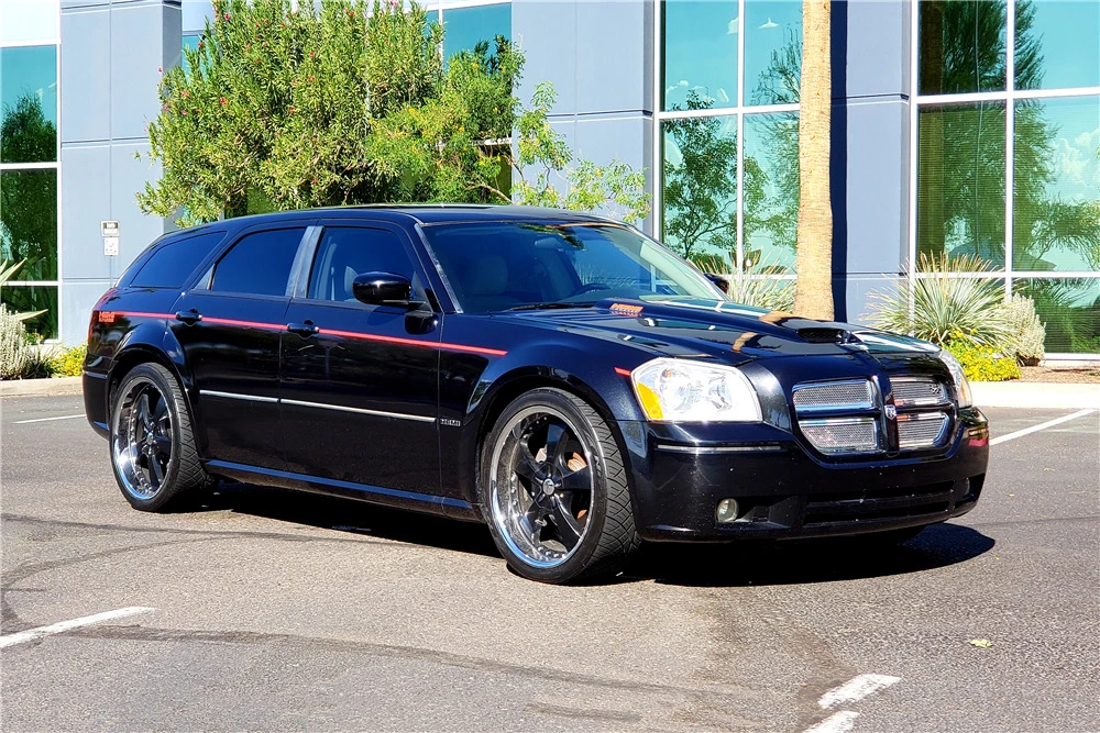2006 Dodge Magnum 2nd Gen Wagon - Image 2 of 5