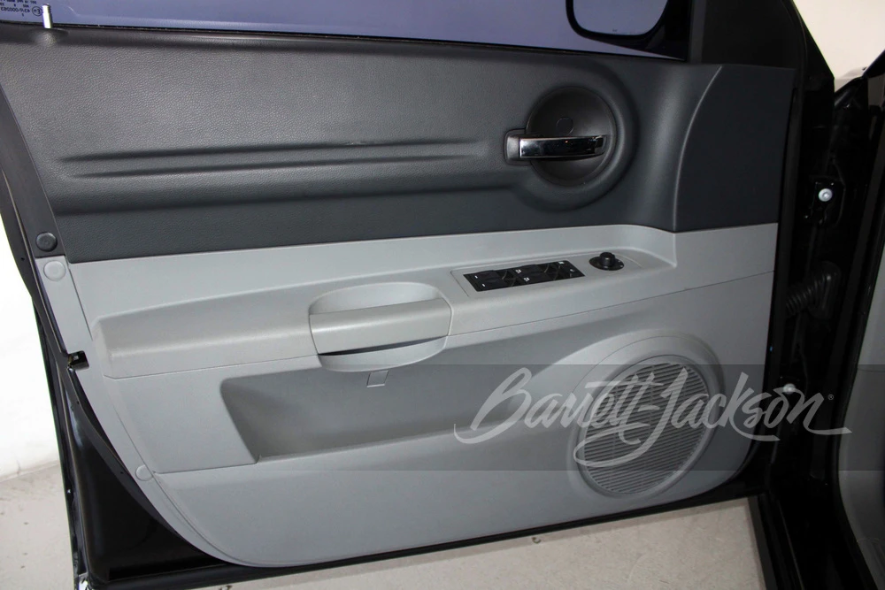 2006 Dodge Magnum SRT8 2nd Gen - Image 20 of 26