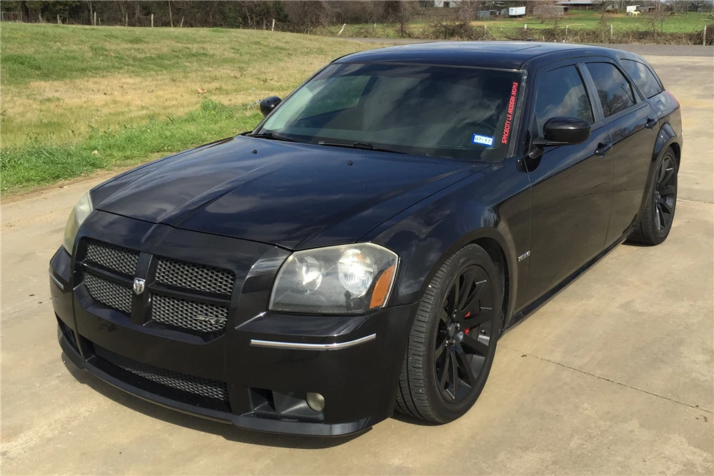 2006 Dodge Magnum SRT8 2nd Gen - Image 2 of 5