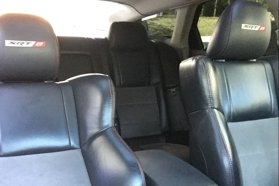 2006 Dodge Magnum SRT8 2nd Gen - Image 4 of 5