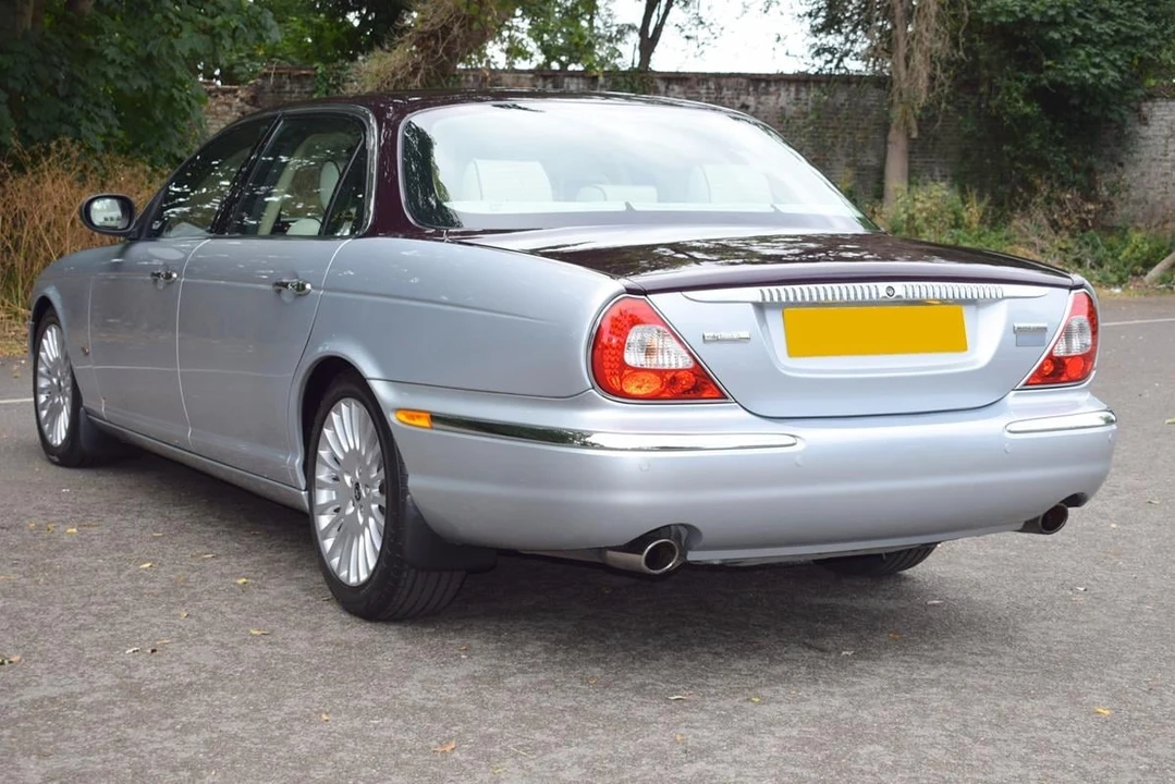 2006 Daimler - Image 12 of 30