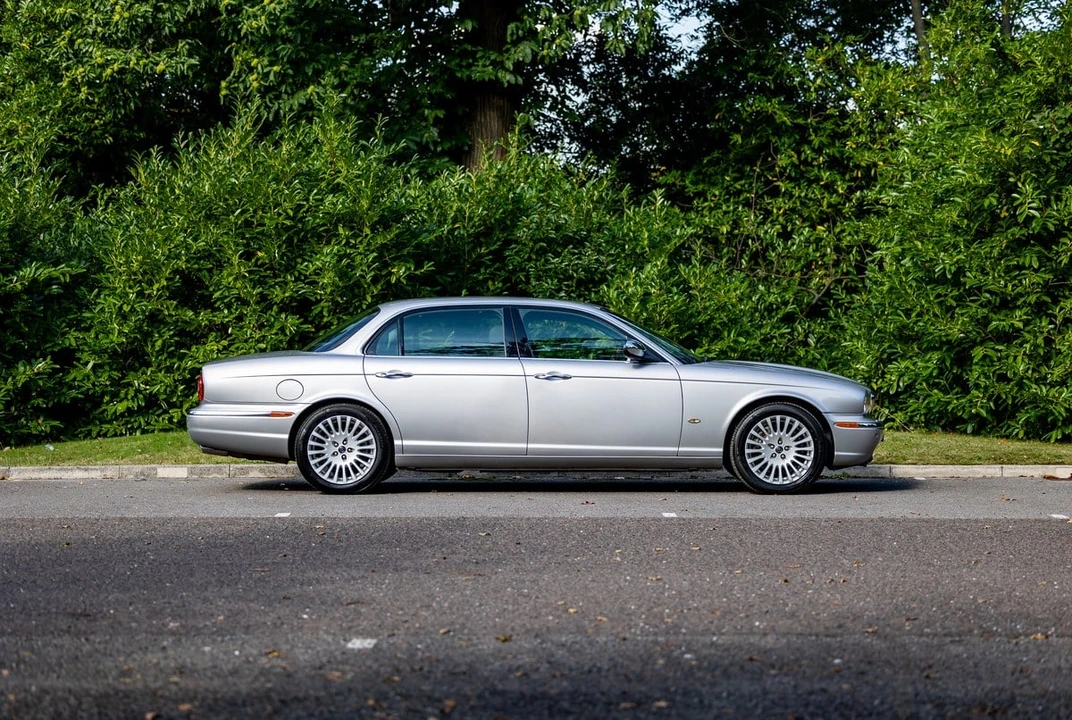 2006 Daimler - Image 13 of 30