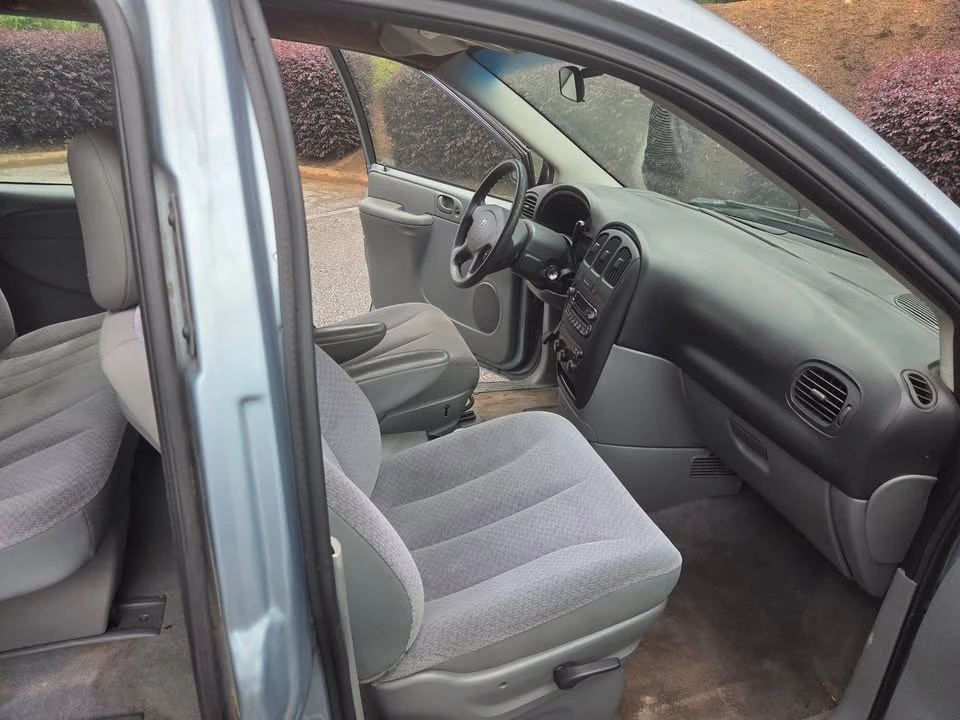 2006 Dodge Caravan - Image 13 of 20