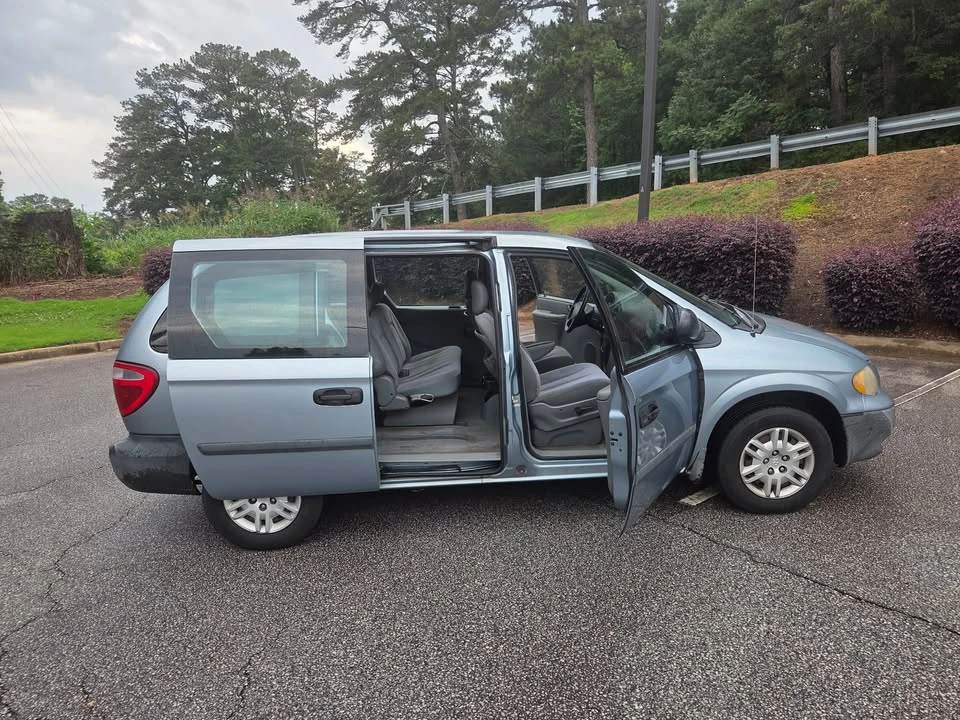 2006 Dodge Caravan - Image 19 of 20
