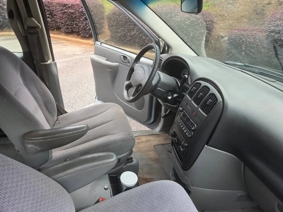 2006 Dodge Caravan - Image 14 of 20