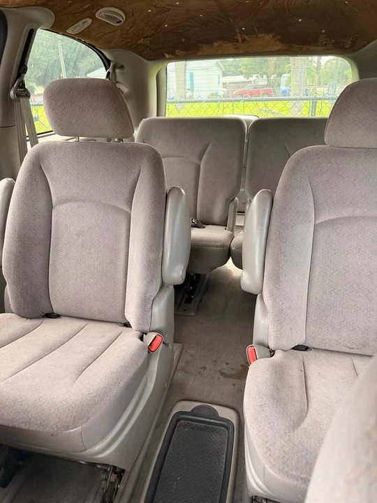 2006 Dodge Caravan - Image 2 of 6