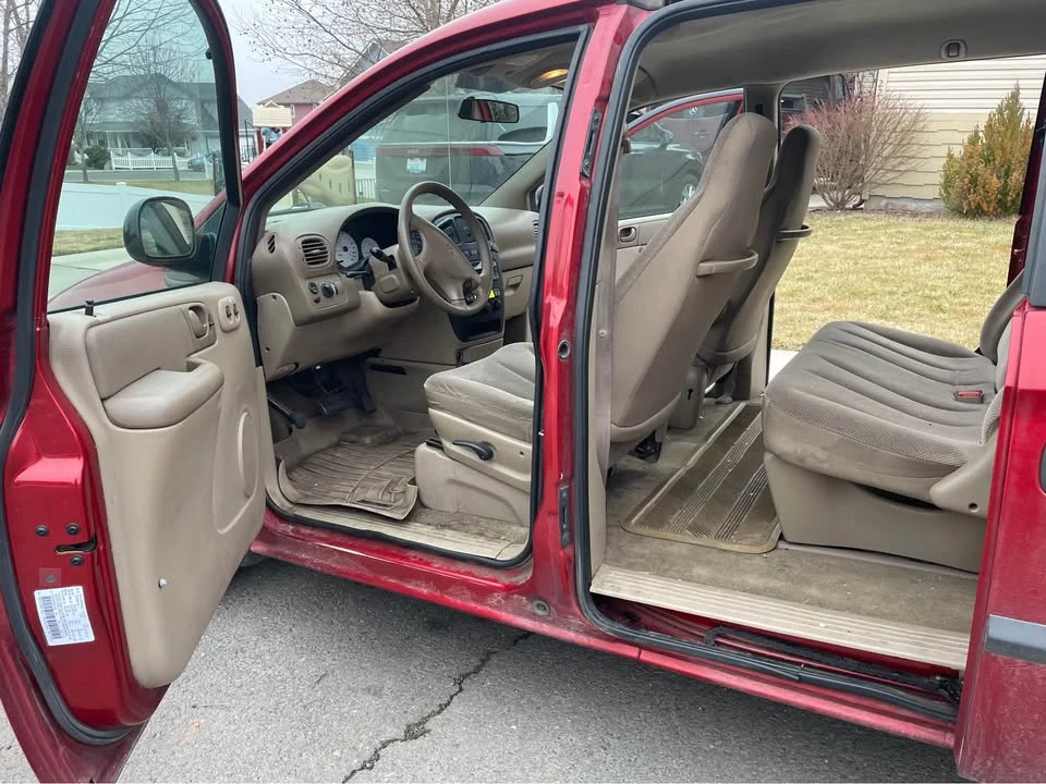 2006 Dodge Caravan - Image 2 of 6