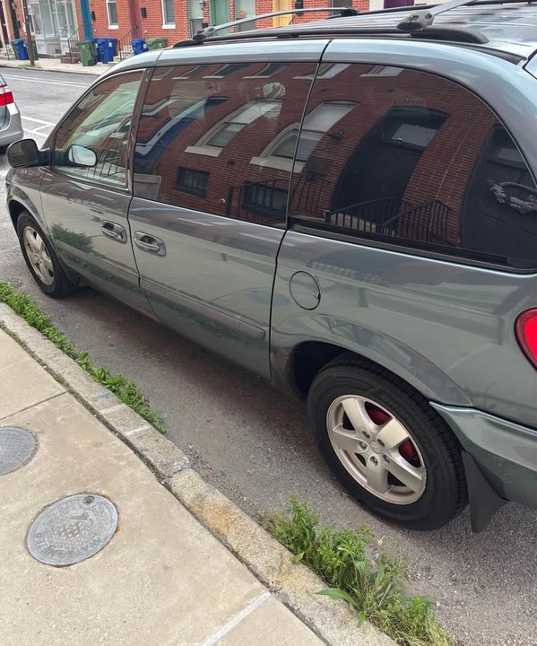 2006 Dodge Caravan - Image 3 of 10
