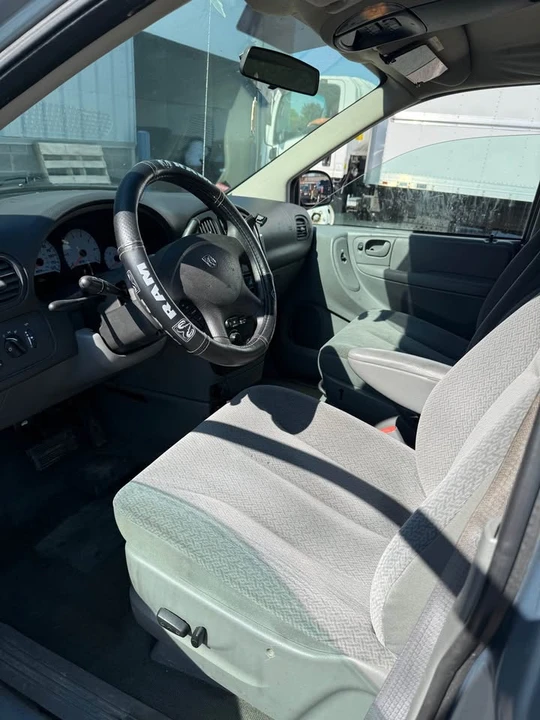2006 Dodge Caravan - Image 4 of 9