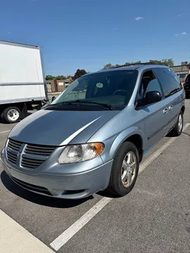 2006 Dodge Caravan SXT Minivan