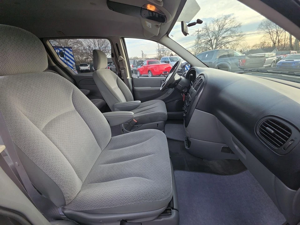 2006 Dodge Caravan - Image 8 of 12