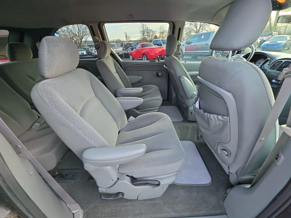 2006 Dodge Caravan - Image 7 of 12