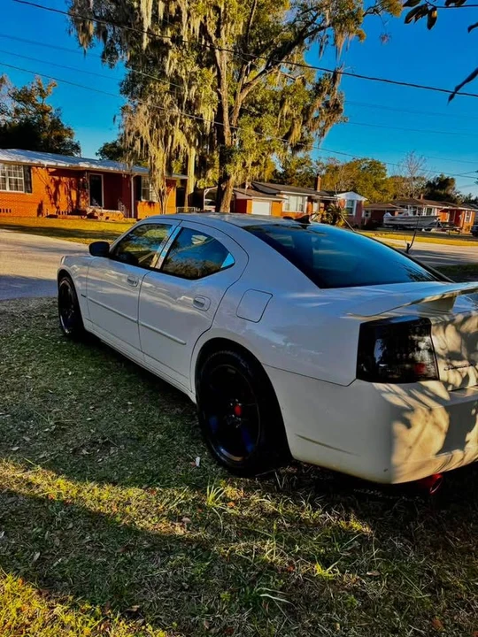 2006 Dodge Challenger - Image 3 of 4