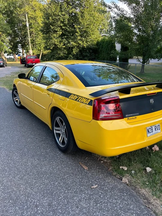2006 Dodge Charger 6th Gen - Image 3 of 5