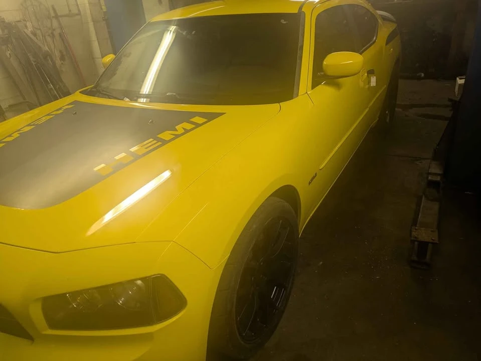 2006 Dodge Charger 6th Gen - Image 2 of 5