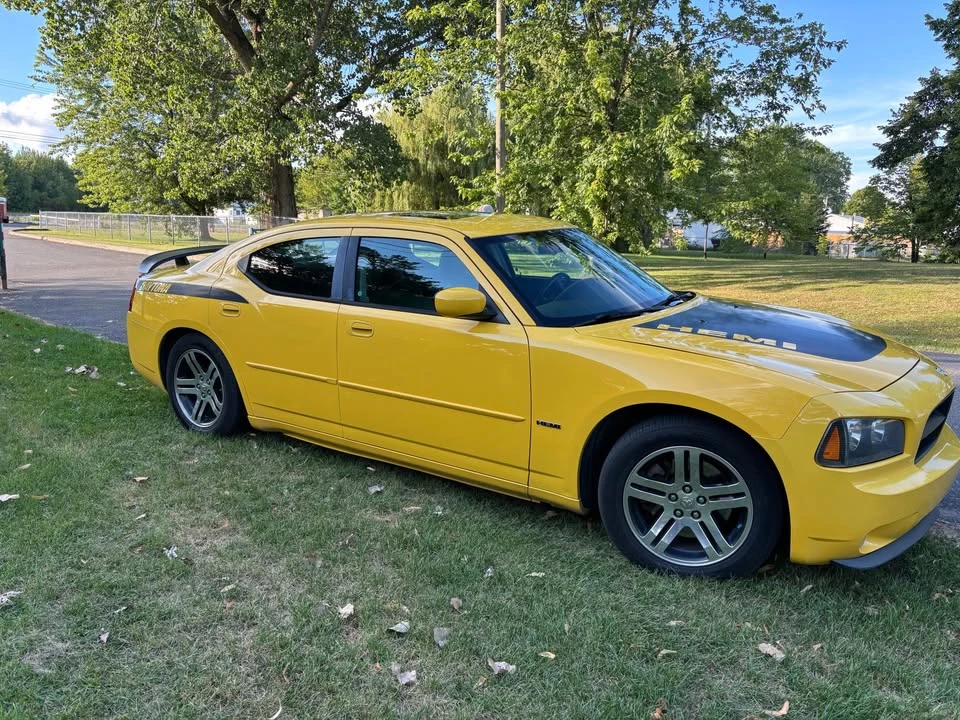 2006 Dodge Charger 6th Gen - Image 2 of 5