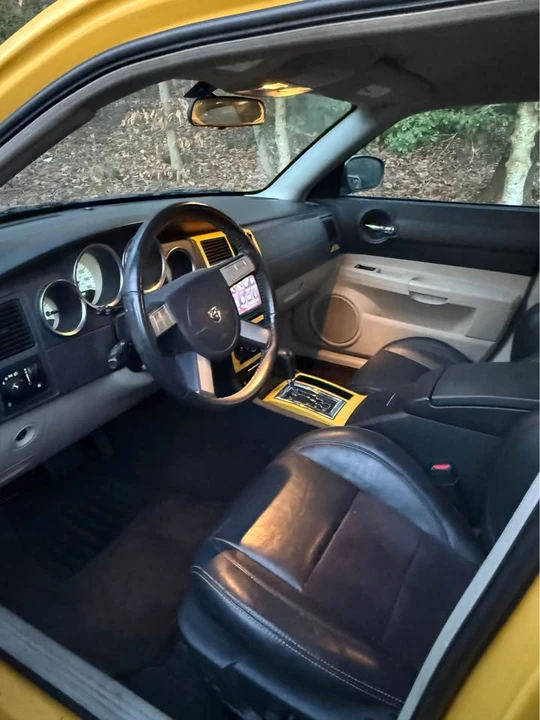 2006 Dodge Charger 6th Gen - Image 5 of 12